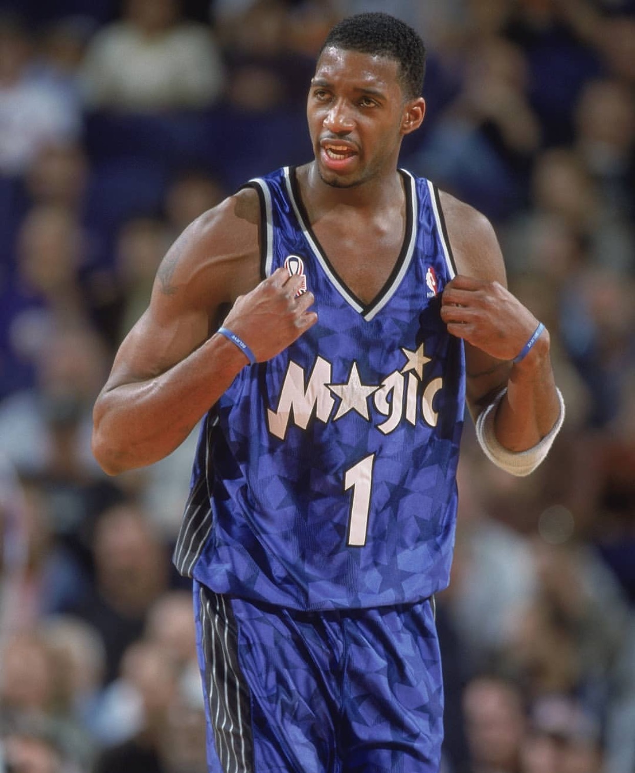 #JetBlueRunway 来源：凯尔特人官方推特黑白配色是明智之选 😎