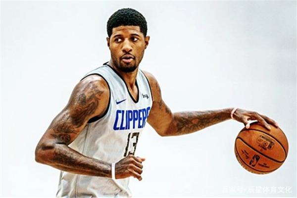 女子篮球联赛焦点球员表现回顾